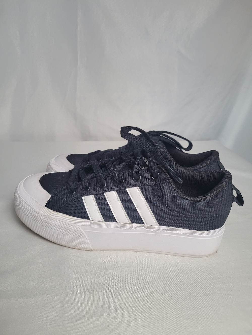 Adidas Bravada 2.0 Platform Skate Shoe Women's Size 8.5 Black/White